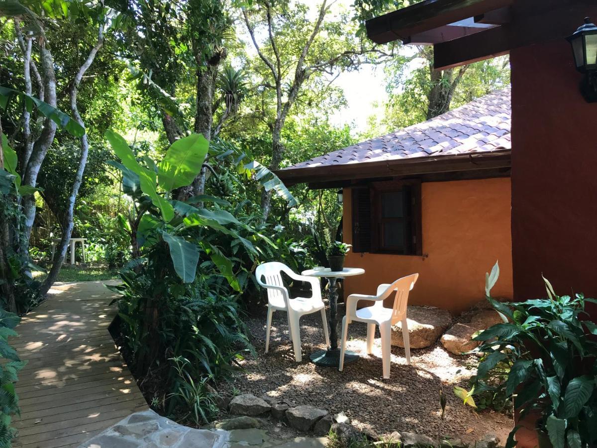 Regina Guest House Praia do Rosa Esterno foto